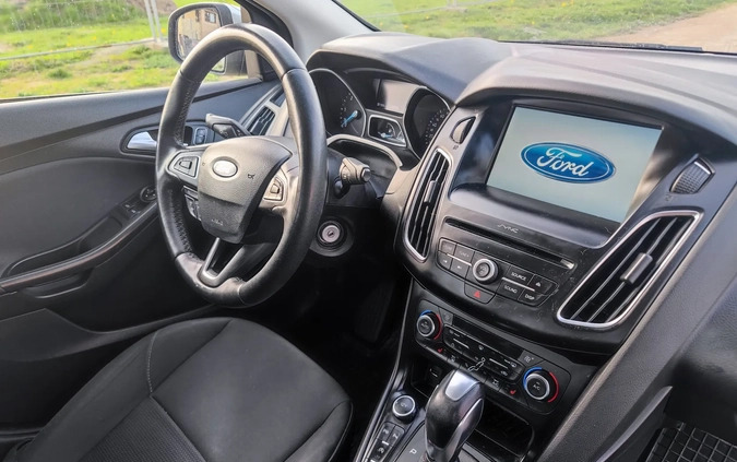 Ford Focus cena 34900 przebieg: 200000, rok produkcji 2016 z Szczecin małe 172